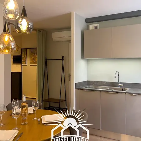 公寓 Le Patio Vauban Airco Garage For 4 By Sunset *